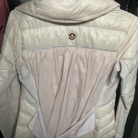 Lululemon pedal power powder jacket - Picture 4 of 5